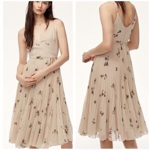 Aritzia Wilfred Beaune Floral Pleated Wrap Dress Size Small Women’s Thin Stripes